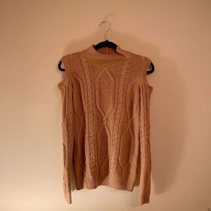 Rose Suzy Shier Off the shoulder Woven sweater